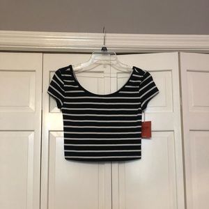 black and white striped short sleeve crop top